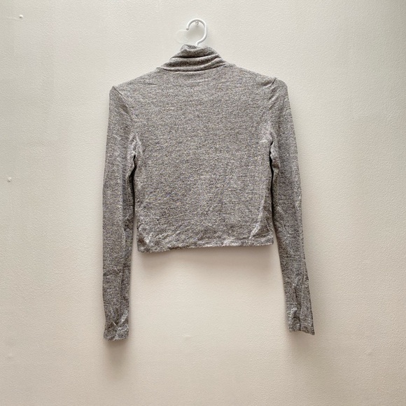 Titika Active - The Ashleen Crop Top - Picture 3 of 6